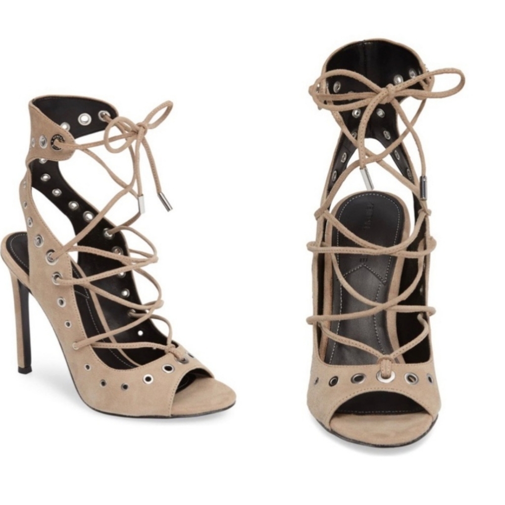 Kendall and Kylie Deanna tan heel